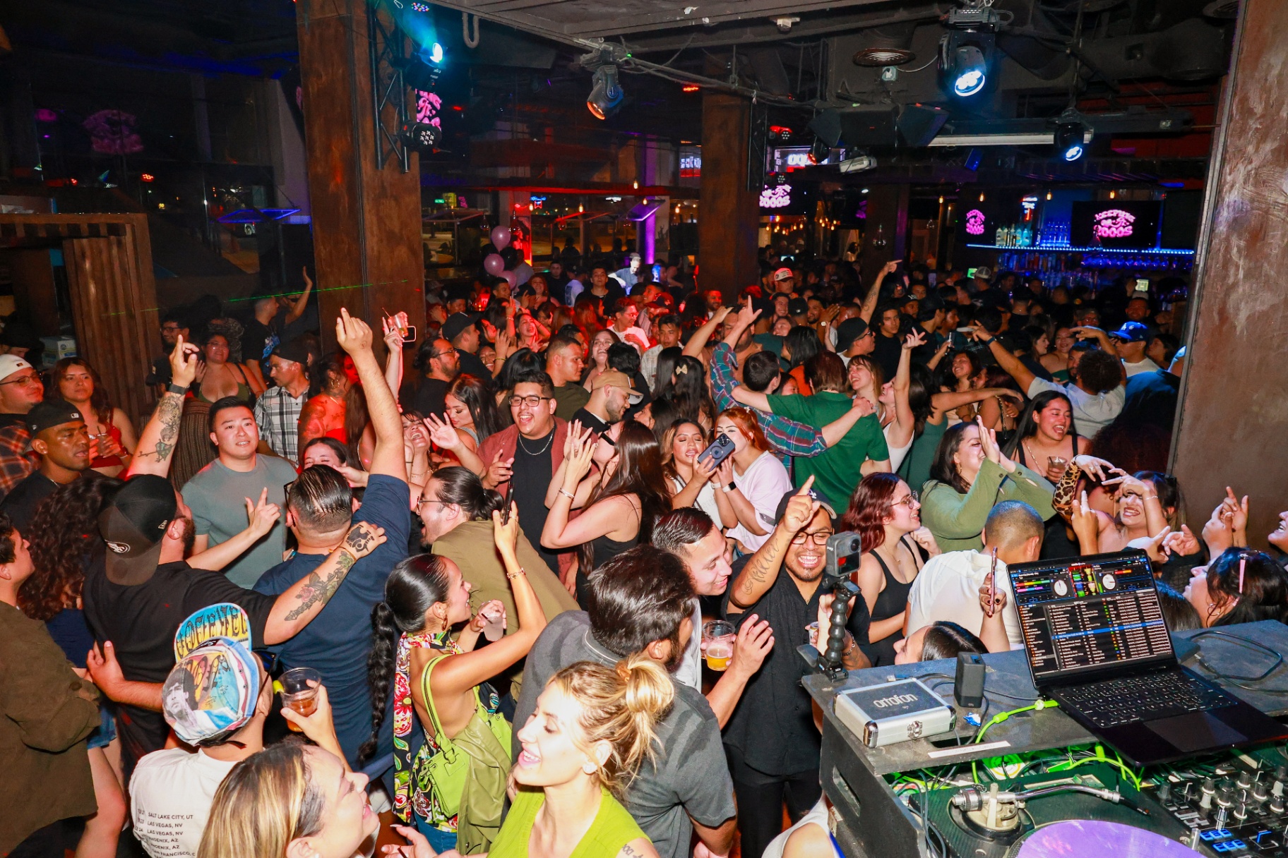 Keeping It 2000s Nightlife